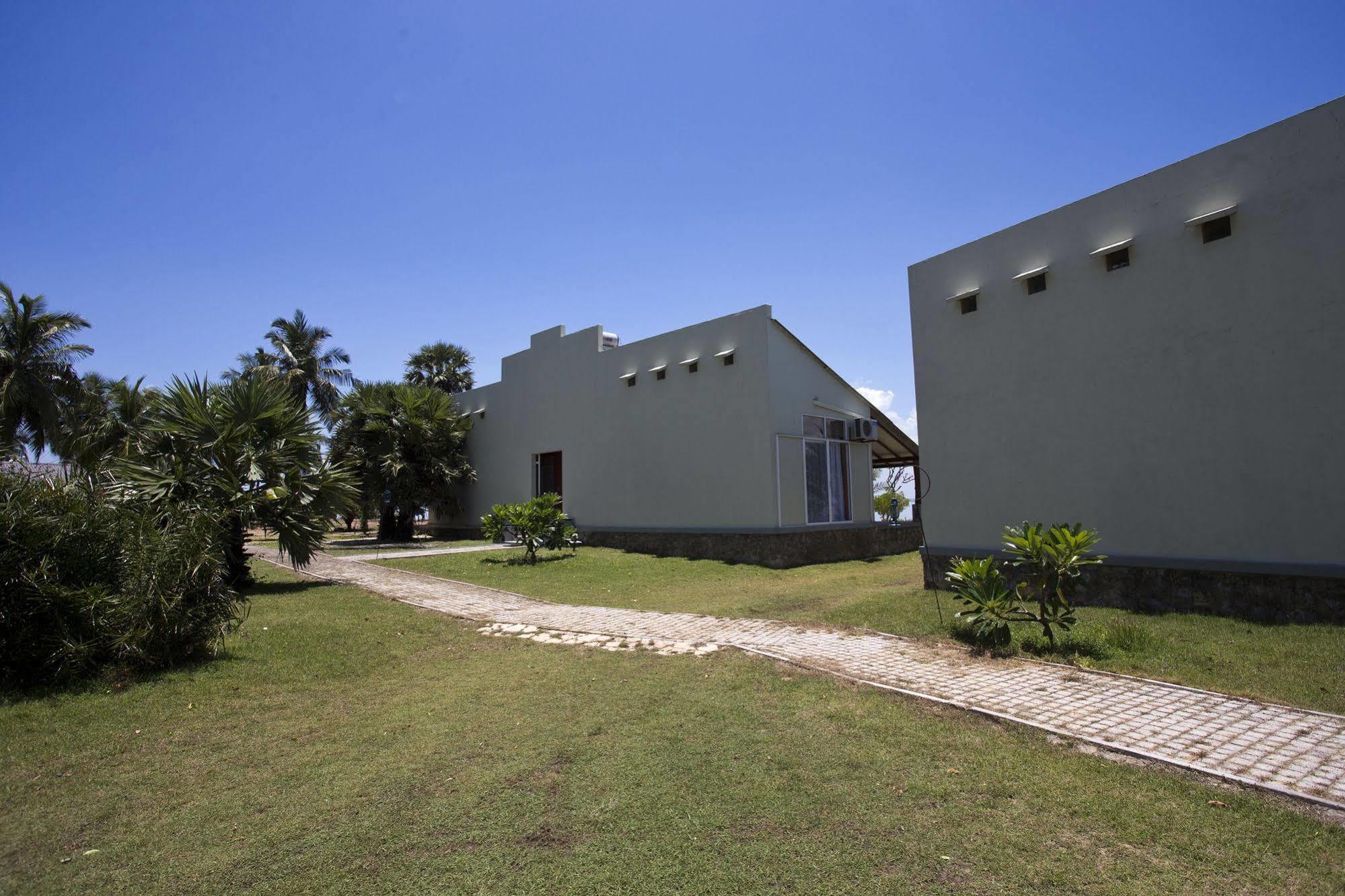 Ruwala Resort Kalkudah Extérieur photo